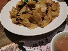 -黄泥岗·地道湖北菜(奥特莱斯店)