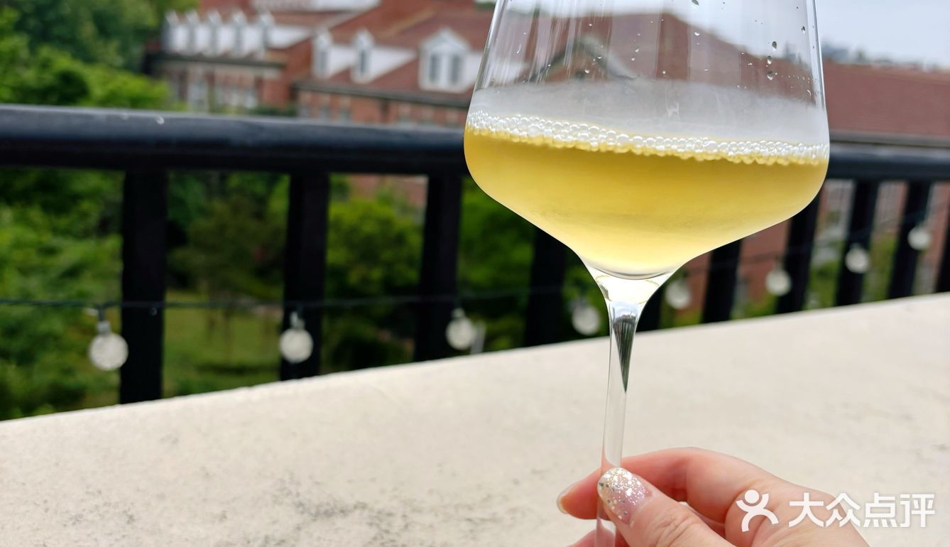 🍸午间brunch美出高度⛪🍴️🌸｜衡山路8号