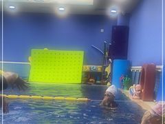 -龙格亲子游泳·水育早教运动中心(绿宝中心)