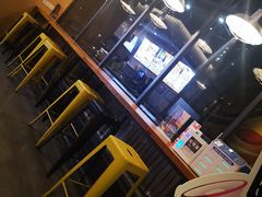 大堂-UMAMI乌玛米披萨·汉堡·清真Halal(红岭北店)
