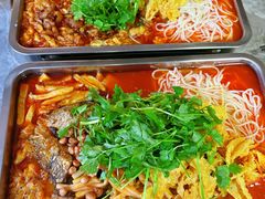 -在巷子里的烤肉店·螺蛳粉烤鱼·牛蛙(和美城店)