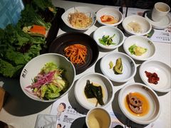 小菜-本家韩国烤肉(青岛万象城店)