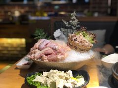 -洪氏嗨捞·广东猪肚鸡·椰子鸡火锅(西咸万象城店)