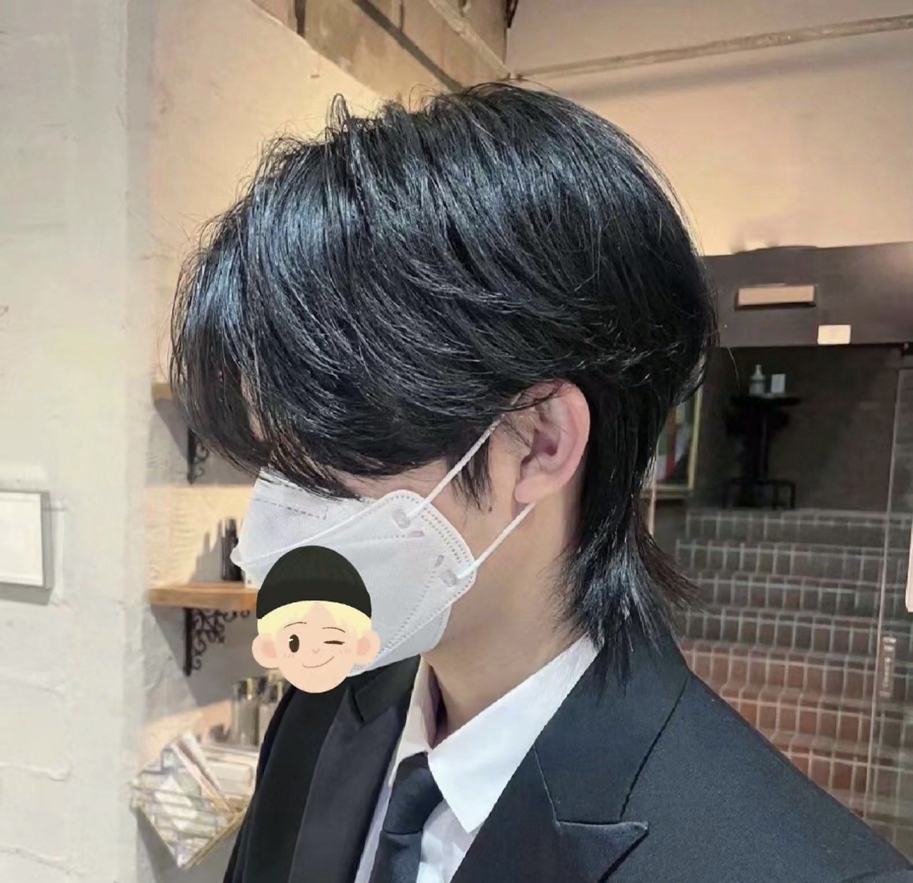 鲻鱼头这样发型会更加的立体,线条感和透析感更强一些,韩式发型也会更