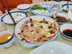 -鹤乡东北菜(崮山路店)