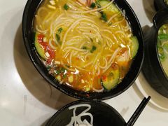剁椒土鸡米线-九久大过桥米线(太古里店)