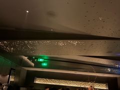 -左庭右院鲜牛肉火锅黑金店(陆家嘴中心店)