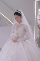 -艾米丽婚纱礼服