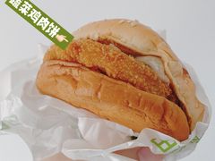 -肯德基(中纬店)