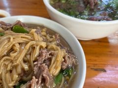 -阿伟牛肉店(东山店)