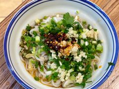 -云阿蛮云南生烫牛肉米线(奉贤路店)