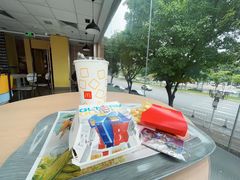 -麦当劳(龙洞店)