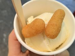 杏仁豆腐二锅头冰激凌-和平菓局(王府井店)