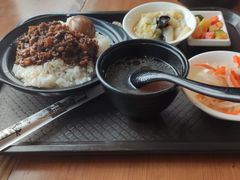 金牌卤肉饭-老妈米线(港龙店)