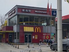 -麦当劳(得来速车道点餐 五里墩店)