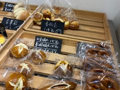 -yeast面包店