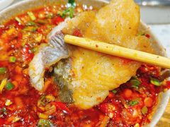 -肖肖酸萝卜鱼火锅(总店)