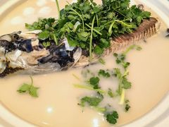 香山湖招牌鱼头汤-香山湖渔家大院