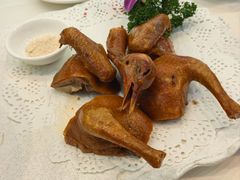 红烧乳鸽-馨越楼·点心·粤菜(赤坎店)