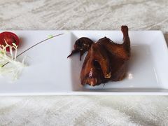 烤乳鸽-枫盈轩中餐厅(枫丹白鹭酒店)