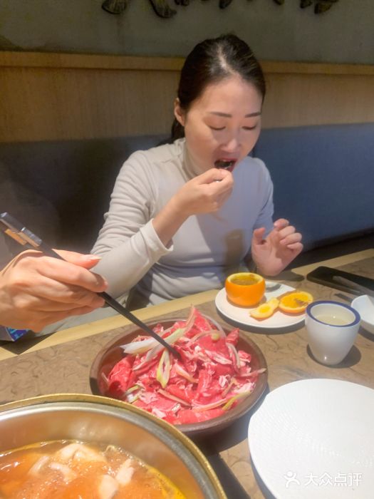 酸喜·三度酸·贵州味带皮现切小牛肉图片