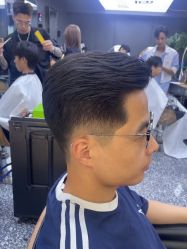 -藤野造型专业烫染接发