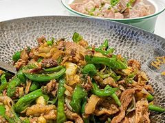 -费大厨辣椒炒肉(新城吾悦广场店)