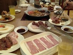 -伊尔曼都自助餐厅(102国道店)