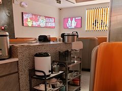 -黄记煌三汁焖锅(新佳丽江汉路店)