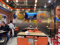 大堂-宝记烧烤·碳锅羊肉·羊蝎子火锅·夜食社(文体路创始店)