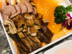 -稻鲜记潮汕砂锅粥