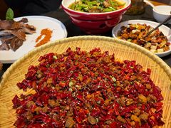 -万重锦·人文川菜馆(骡马市店)