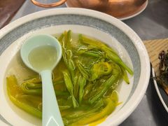-蔼若春.传承三十年云南菜(金碧公园店)