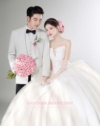 -薇薇新娘婚纱摄影连锁品牌(瘦西湖店)