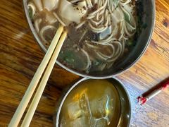 -正宗杨记普洱酸醋米线(总店)