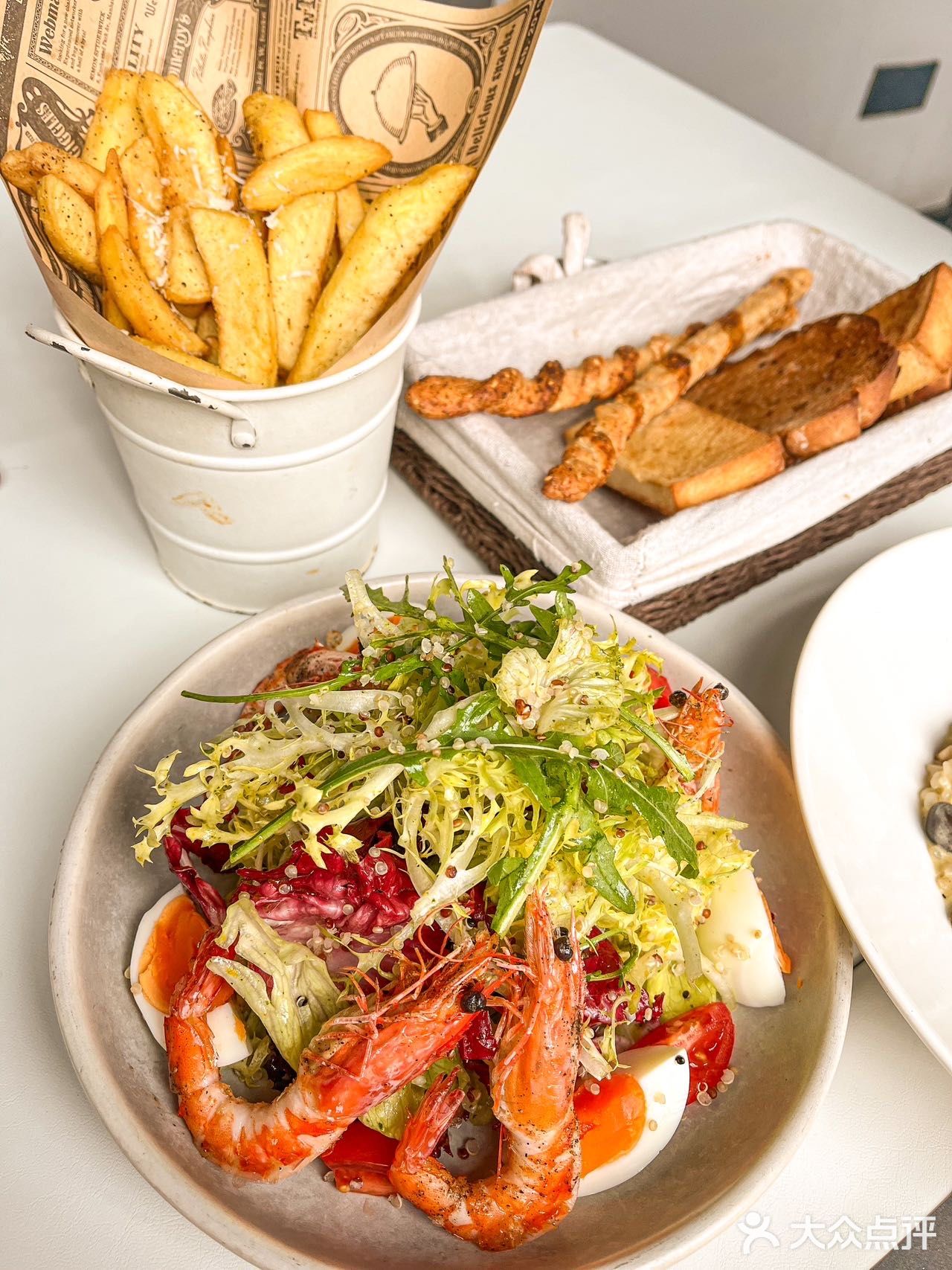 想不到武汉居然也有这么浪漫的地方～圣诞氛围也太美了吧～