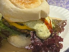 超级牛肉汉堡-野草莓自由市场