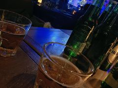 -FOUR PLAY BAR
