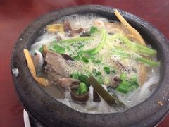 -丽华叶儿粑总汇