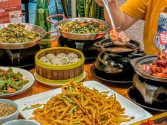 -莲餐厅·湖北菜·潜江小龙虾店(愚园路店)