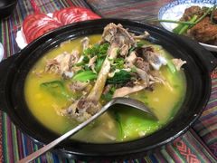 土鸡锅子-云南妈妈特色菜缘滋缘味