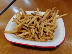 咸蛋黄特色薯条-Tube station站点比萨(王府井百货店)