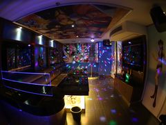 -唯爱KTV聚会餐厅(仙林东城汇店)