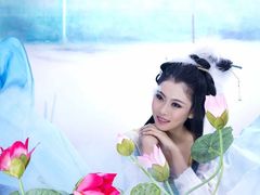 莲台咏2-九月鹰飞汉服摄影工作室