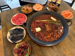 -黄潇洒老火锅(九眼桥宏济巷店)
