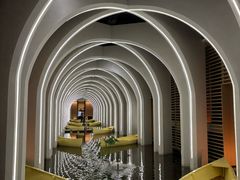 -涨巢·潮玩水疗局