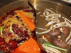 -小天鹅火锅·一线江景洪鼎旗舰店(洪崖洞店)