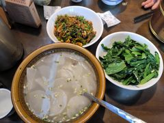 -富正毅三下锅·湘西韵味(天门山索道店)