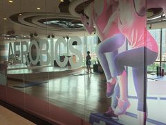 -奇迹健身金茂汇店