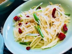 酸辣土豆丝-弄堂里· 江南名肴(西湖龙井路店)